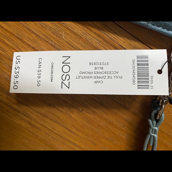 Chico’s Wristlet - Picture 3 of 3